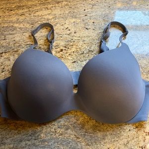 Slightly used VICTORIA’S SECRET PERFECT SHAPE BRA